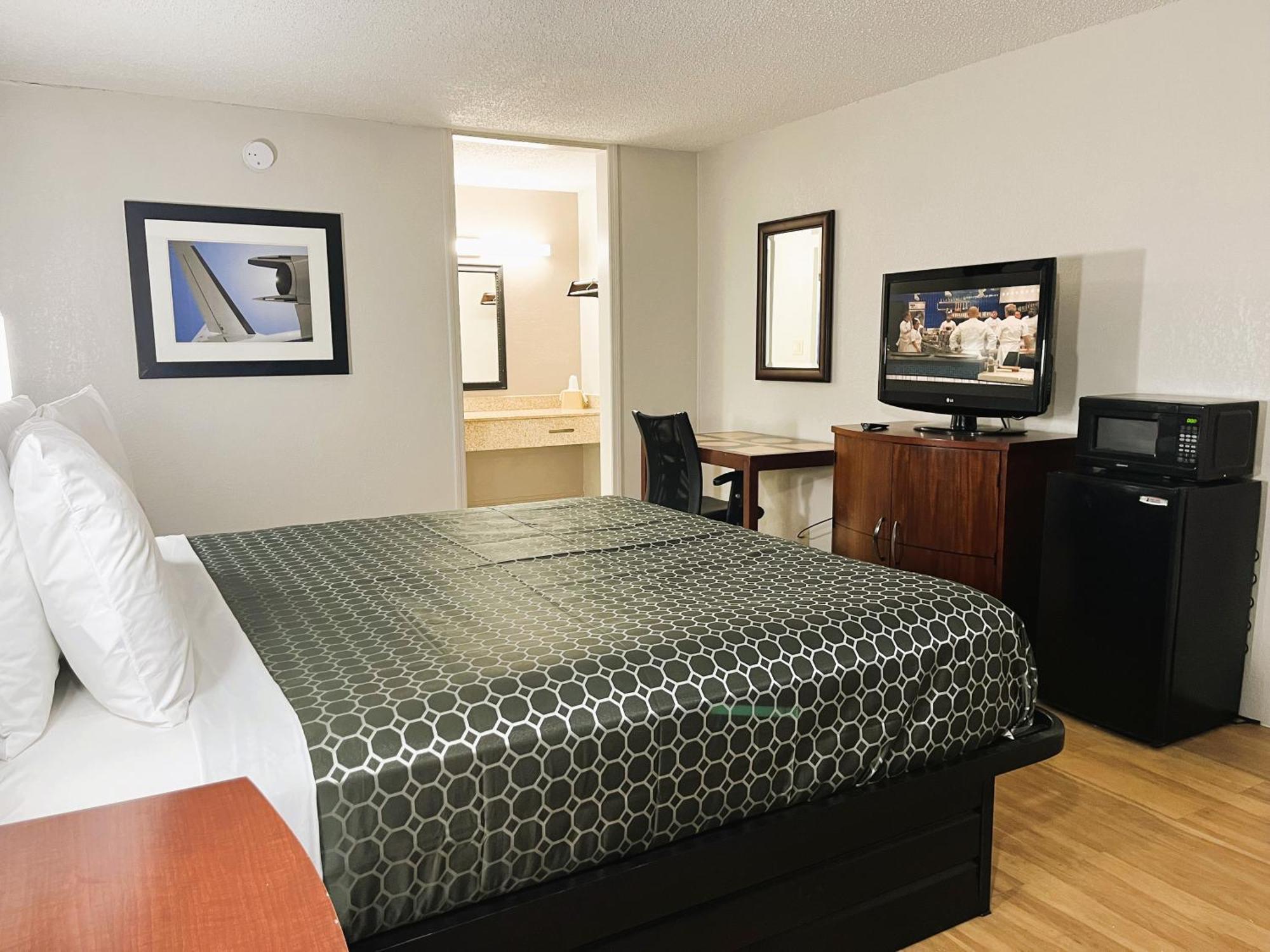 Budgetel Inn Phenix City Buitenkant foto