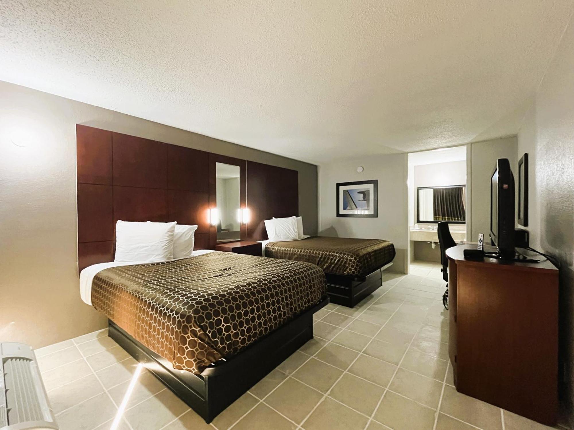 Budgetel Inn Phenix City Buitenkant foto