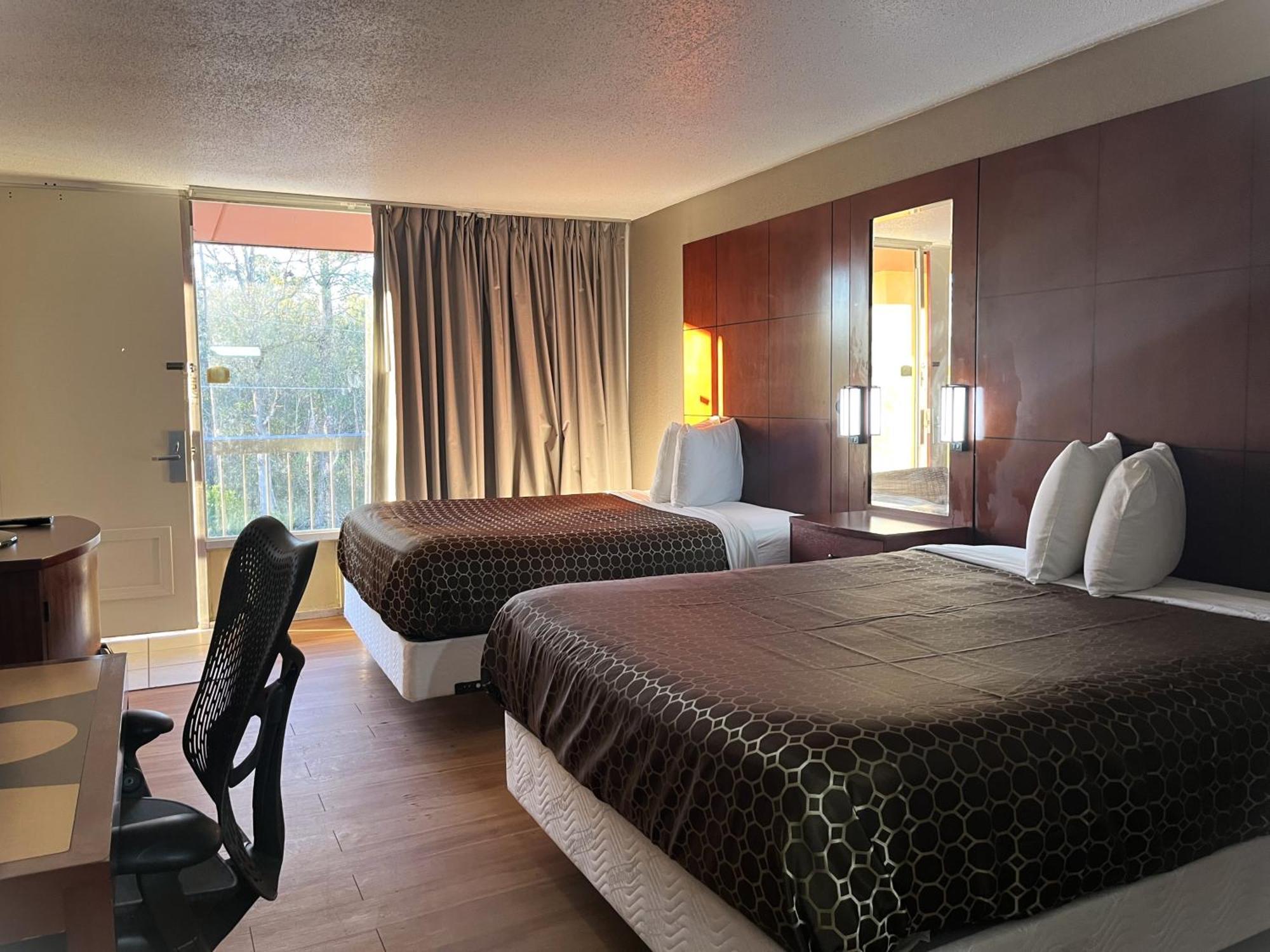 Budgetel Inn Phenix City Buitenkant foto