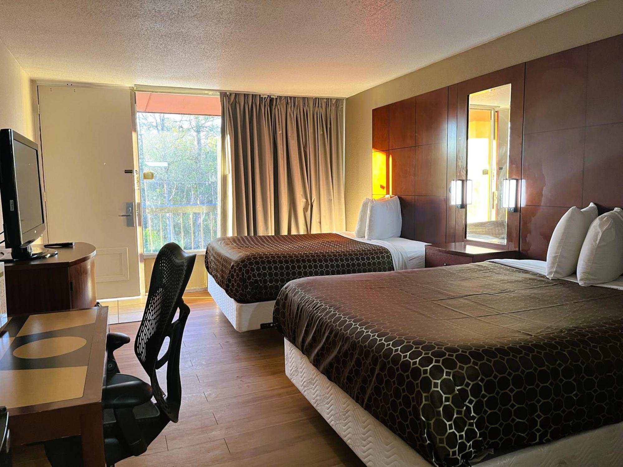 Budgetel Inn Phenix City Buitenkant foto
