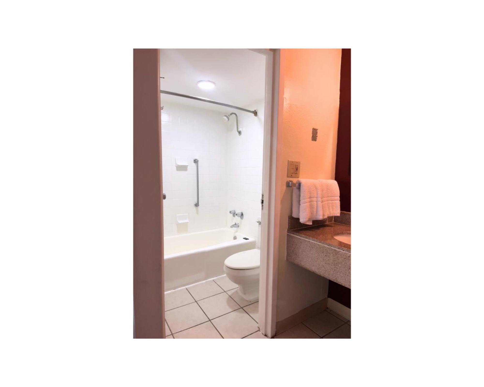 Budgetel Inn Phenix City Buitenkant foto